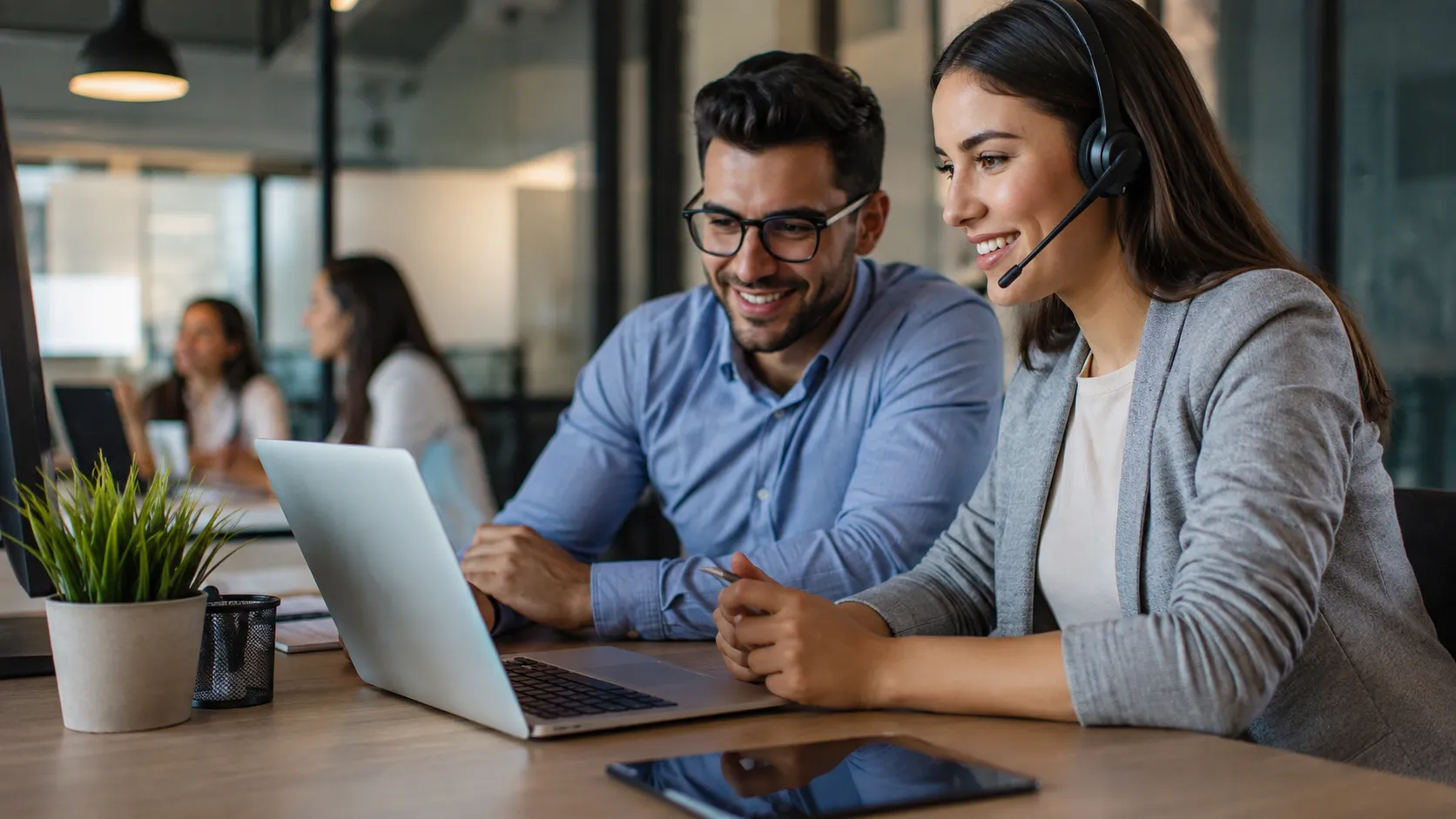 Nuvia: Plataforma de Asistentes Virtuales con IA para Empresas y Organizaciones | Nuvoll